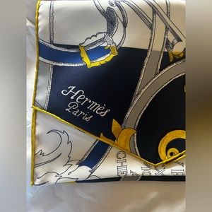 Hermes - maxi twilly. New with tags